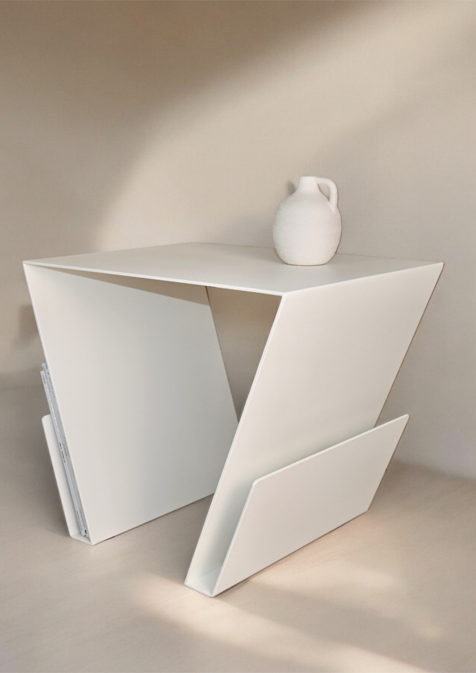 The Yesa side table